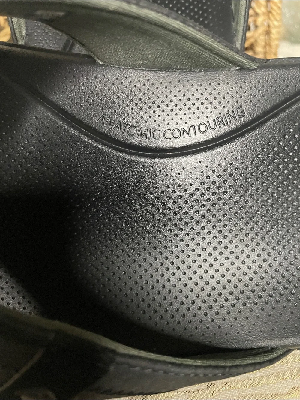 Reef Men's Black Perforated Comfort Flip Flops Sz 9 Mint!